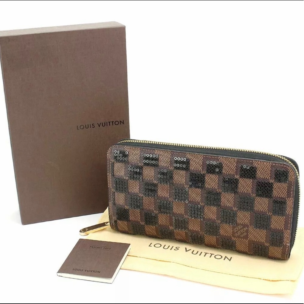LOUIS VUITTON Damier Paillettes Wallet Sequin